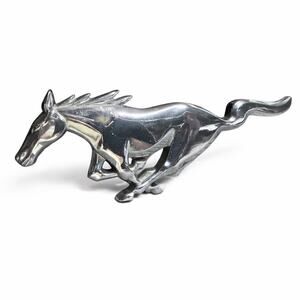 Chrome 1994-2004 Ford Mustang Running Pony Grill Emblem & Bracket